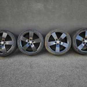 19inch VE & VF Commodore Alloy Rims & Brand New Tyres