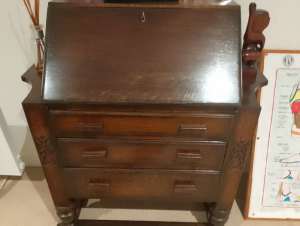Antique writing desk in superb condition