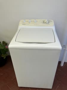 Top-loploader Washing Machine-used