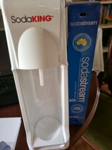 Soda King bubbly water maker with gas plus extra gas bottle