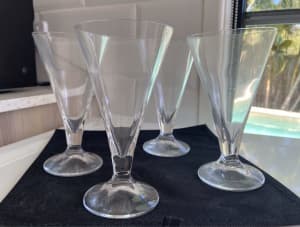 Cocktail glass set 