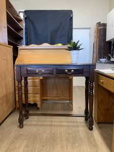 Console table or entry table with two drawers