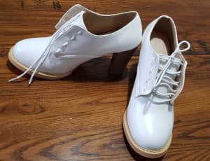 Lolita Shoes - White - Leather - Heels