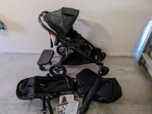 City Select Pram with two seats, bassinet and scooter
