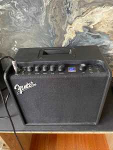 Fender Mustang Lt25 Amplifier