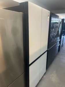 4 door glass hitachi fridge 