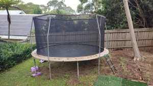 FREE - Large Trampoline in a good condition