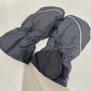 H&M snow ski winter mittens size 1-2 years old for kids