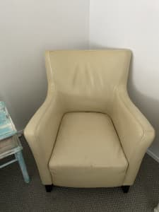 Leather occasional chair in excellent condition