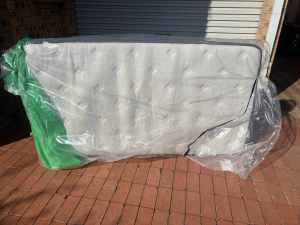 Free king single mattress Wollongong
