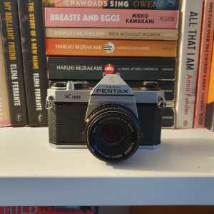 Pentax k1000 SLR 35mm film camera 50mm lens & case