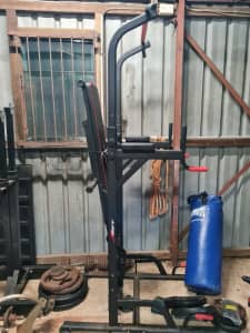 Free power tower with bench