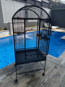 1x heavy duty parrot cage !!