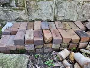 Bricks (used)