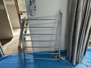 Stainless steel heated towel rack 800x1030 mm (150W)