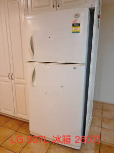 Large LG fridge 537 L Need to Go!!