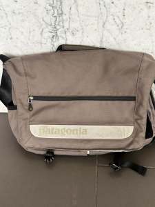 Patagonia Courier Bag