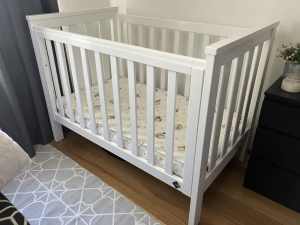 Bebe Care Baby Cot