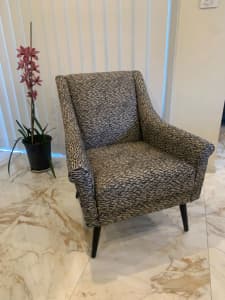 BRAND NEW grey patterned fabric armchair