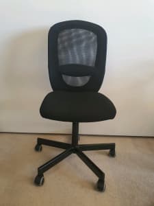 Ergonomic Office Chair *Practically Brand New*