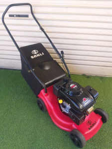 Lawn mower in Excellent condition, FULLY SERVICED, Easy Start.