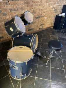 Navy Blue Pearl EX Export Series Drum kit