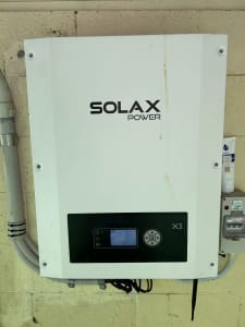 Solar panels / inverters 