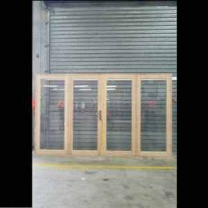 Bifold Door - 2100h x 3500w Solid Mindi H/wood 4 Panel New 44838