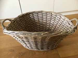 Retro cane washing basket
