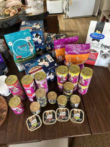 PENDING-CAT FOOD selection of Cans, Satchels & Biscuits