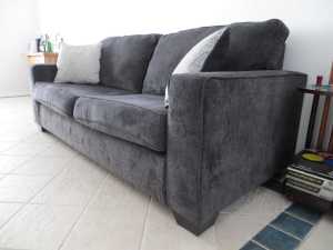 As New Sofa Lounge