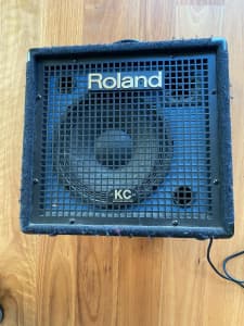 Roland KC 60 keyboard amplifier