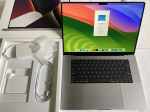 MacBook Pro 16 inch with M1 Pro Chip RAM 16GB SSD 512GB, 3 Cycle Count