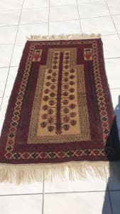 Iran 100 % pure wool vintage hand made persian rug