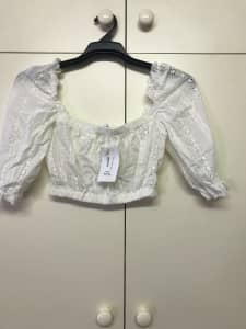 Ladies Valley Girl broderie cropped top-size 12 NEW with tags!!