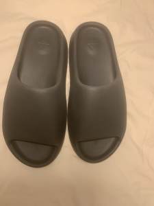 Adidas Yeezy Slide - Granite. Size US 11，with out box.