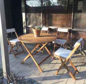 5 piece timber outdoor set | 4 padded deck chairs and matching table