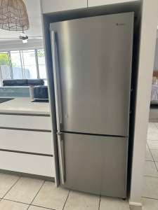 430 LTR Westinghouse fridge/freezer