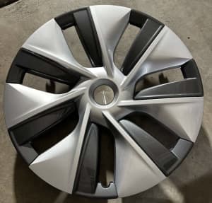 Tesla Model Y 19’ Wheel cover - 