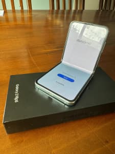 Samsung Z Flip 5 - Mint Green 256gb