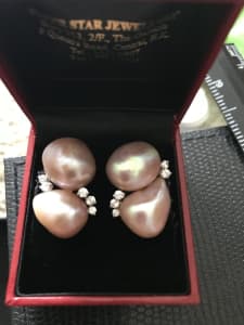 Baroque pearls & diamond earrings Cronulla Sutherland Area Preview