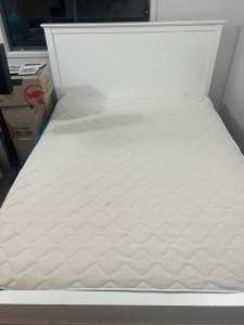 Queen bed frame mattress