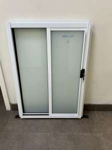 900Hx610W white aluminium sliding window: located in Wetherill Park
