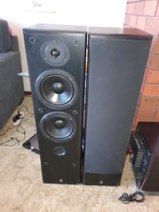 Yamaha speakers and power subwoofer NEED GONE MAKE A OFFER