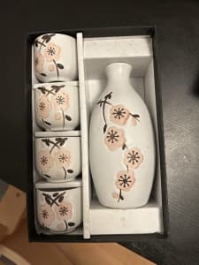5 Pc Cherry Blossom Sake set