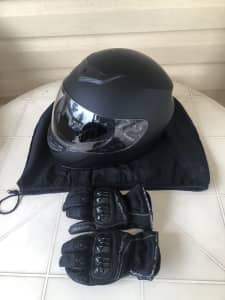 Motorcycle helmet, full face with gloves as new Local pick up