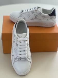 LOUIS VUITTON SKATE SNEAKER GREY SUPER RARE NEGOTIABLE