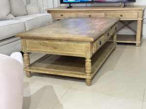 6 DRAWER COFFEE TABLE VERY CHEAP RRP$2399
