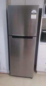 318L Samsung Fridge Freezer