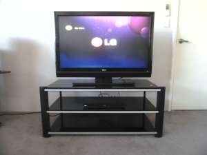 42 LG TV & LG DVD Player with Glass stand